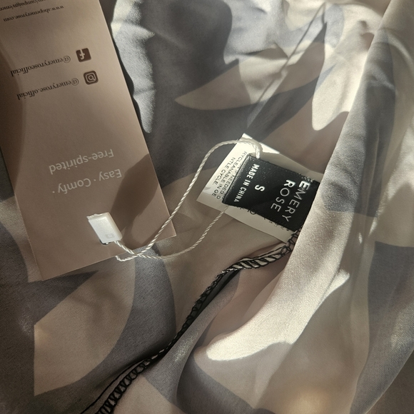 Shein Dress - Picture 6 of 7